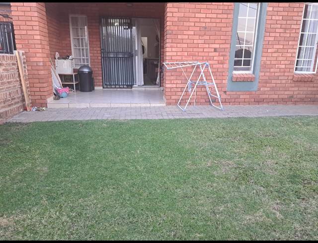 3 BEDROOM TOWNHOUSE FOR SALE IN WOLMER